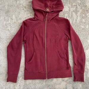 Lululemon Scuba Full-Zip Hoodie size 8 burgundy